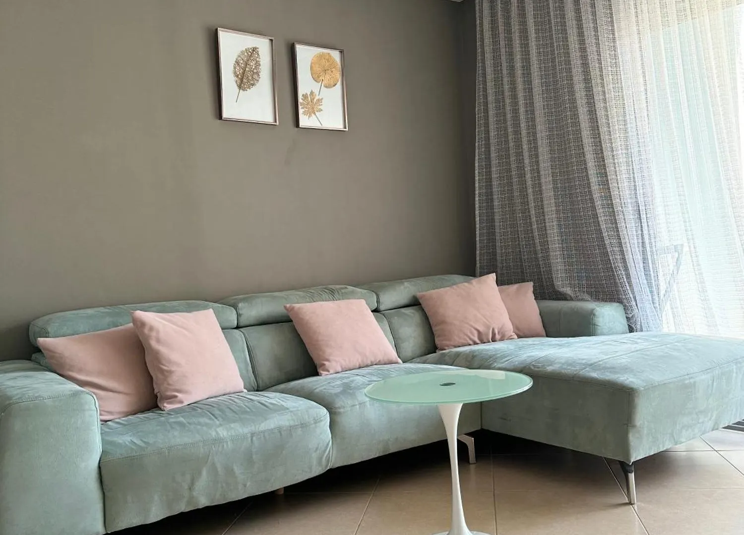 L&B Modern Apartment Vlorë